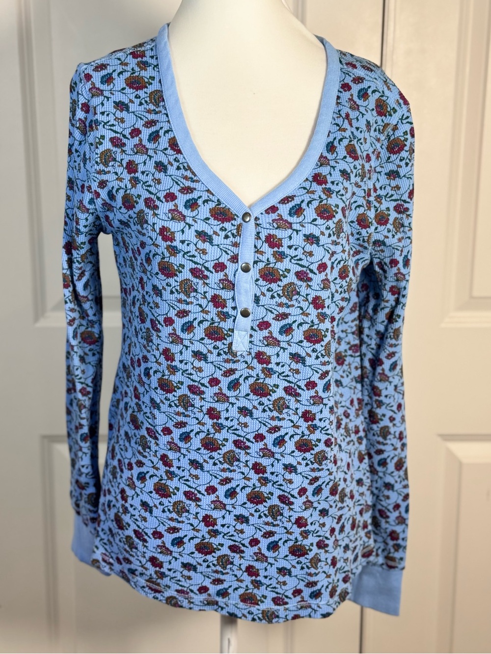 Sundance L Blue Floral Waffle Henley Top Cotton Thermal Boho Cottagecore Prairie